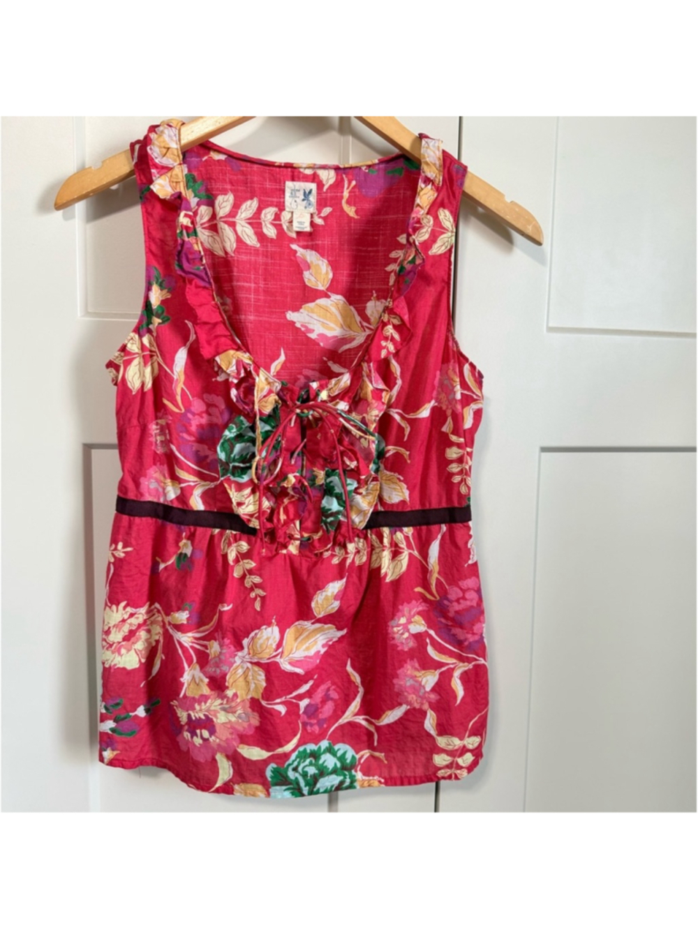 Anthropologie edme & esyllte Floral ruffle tie Sleeveless Top - Red pink size 6